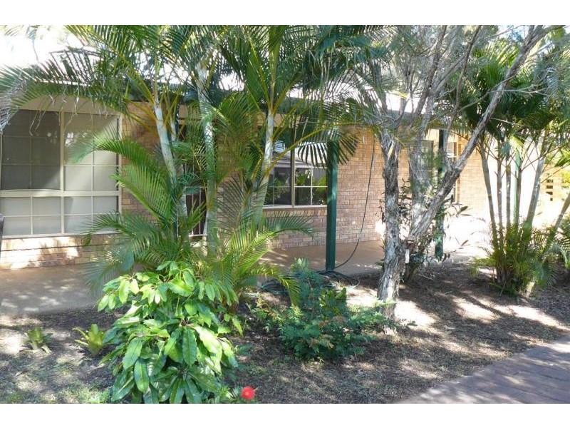 83 Hansen Street, Urangan QLD 4655