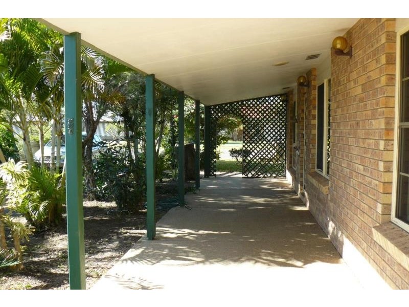 83 Hansen Street, Urangan QLD 4655