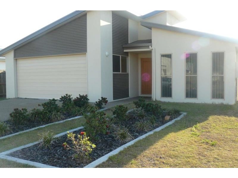 9 Swan View Court, Toogoom QLD 4655