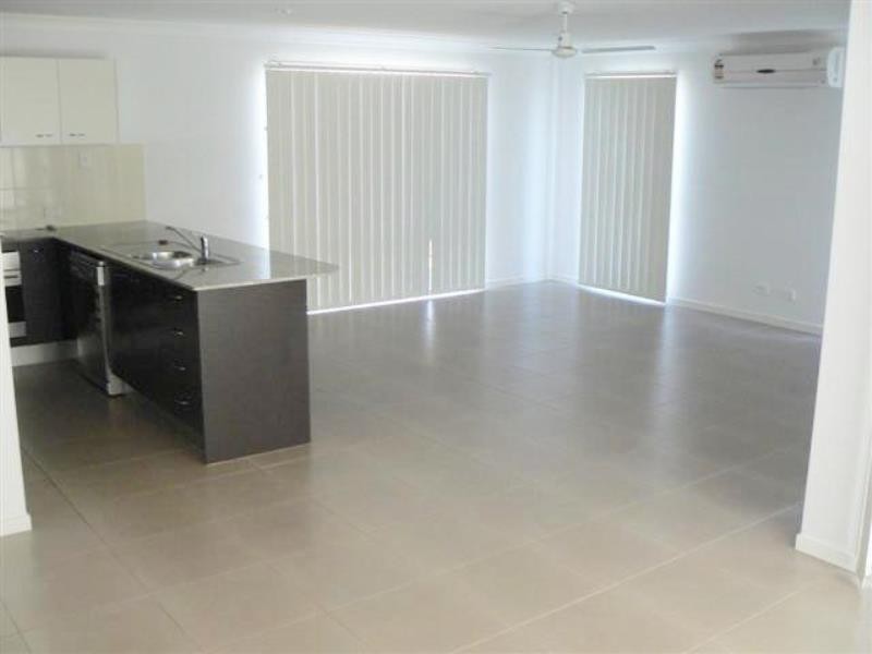 9 Swan View Court, Toogoom QLD 4655