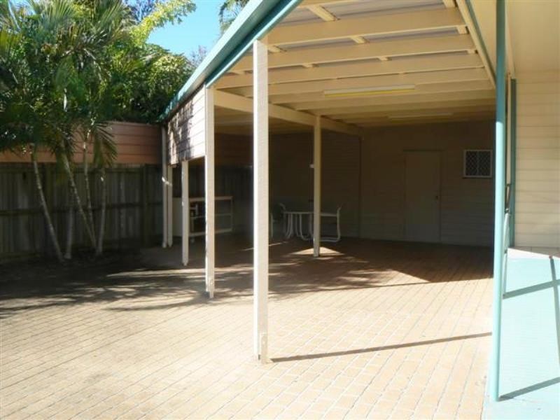 156 Cypress, Urangan QLD 4655