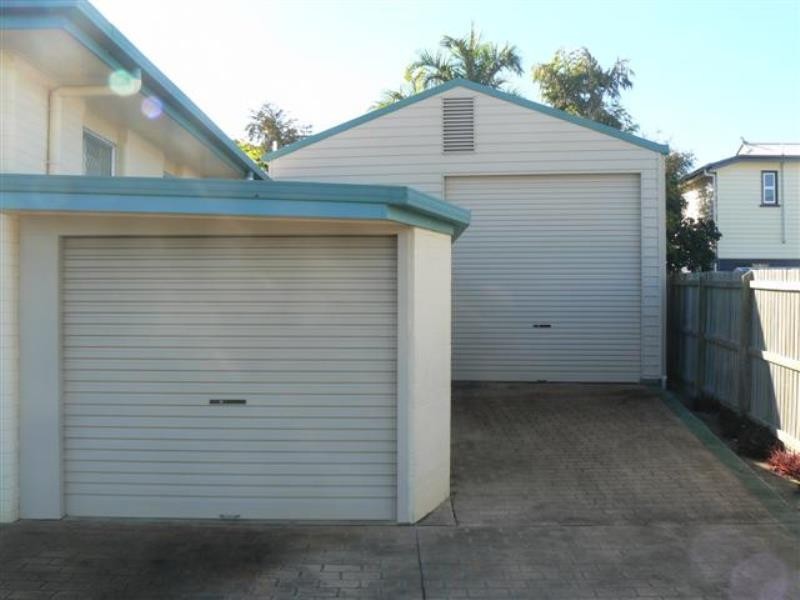 156 Cypress, Urangan QLD 4655