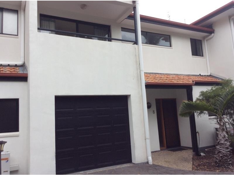 Unit 8, 179 Torquay Rd, Scarness QLD 4655