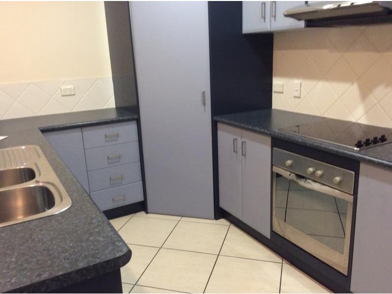 Unit 8, 179 Torquay Rd, Scarness QLD 4655