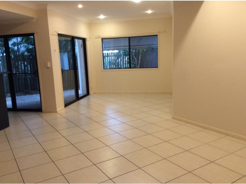 Unit 8, 179 Torquay Rd, Scarness QLD 4655