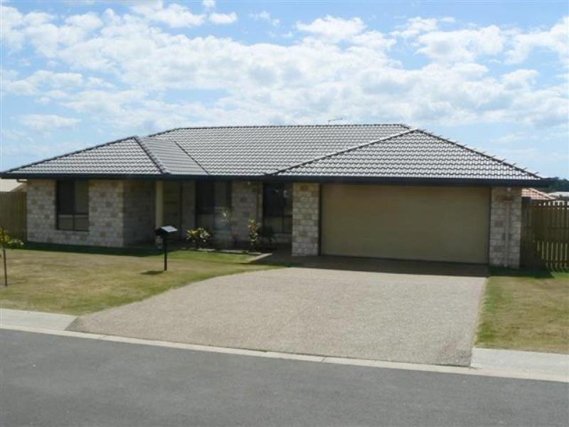 17 Picadilly Circuit, Urraween QLD 4655