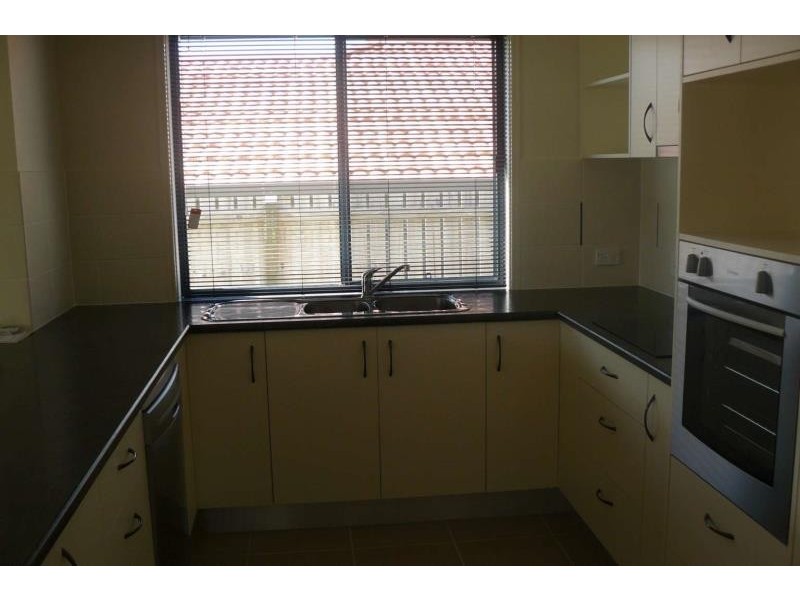 17 Picadilly Circuit, Urraween QLD 4655