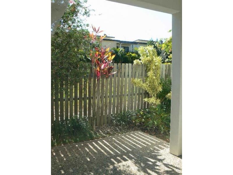 6/179 Torquay Rd, Scarness QLD 4655