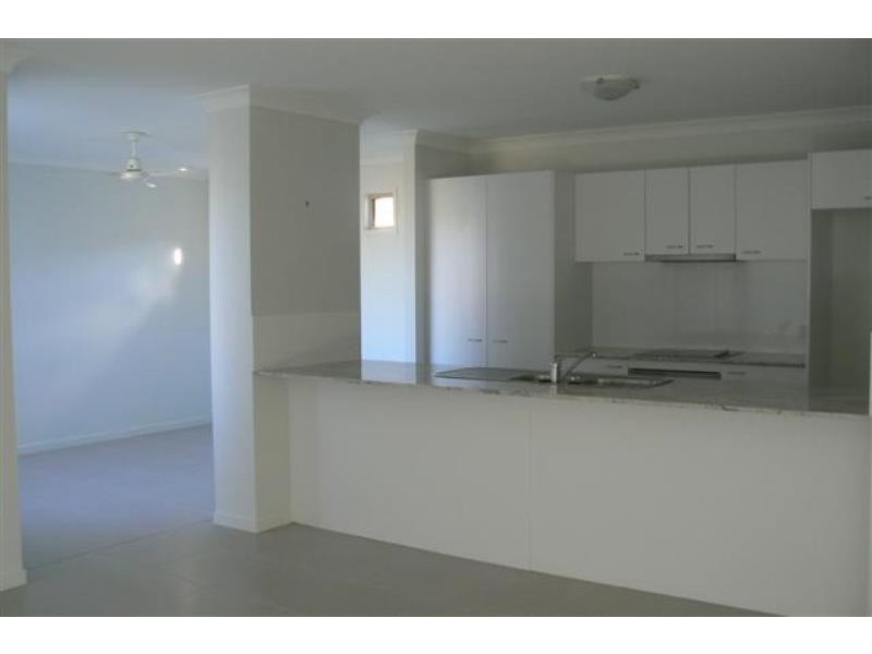 1 Memorial Street, Toogoom QLD 4655