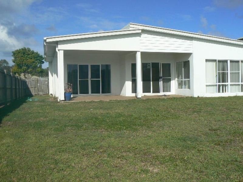 101 Northshore Avenue, Toogoom QLD 4655