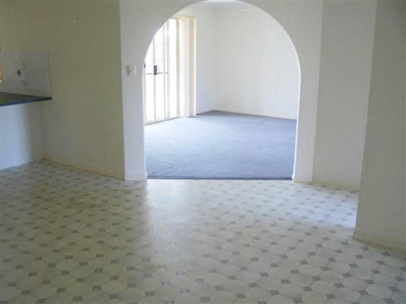 63 Bowerbird Avenue, Eli Waters QLD 4655