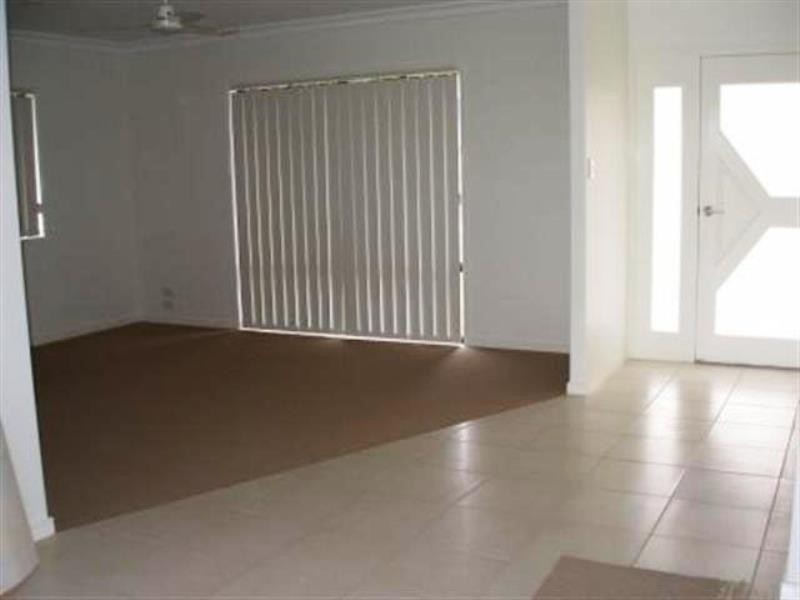 23 Lancaster Circuit, Urraween QLD 4655