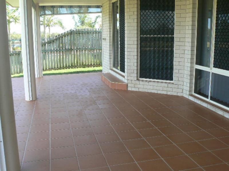 3 Currawong Court, Eli Waters QLD 4655