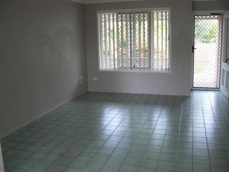 28 Hillcrest Avenue, Scarness QLD 4655