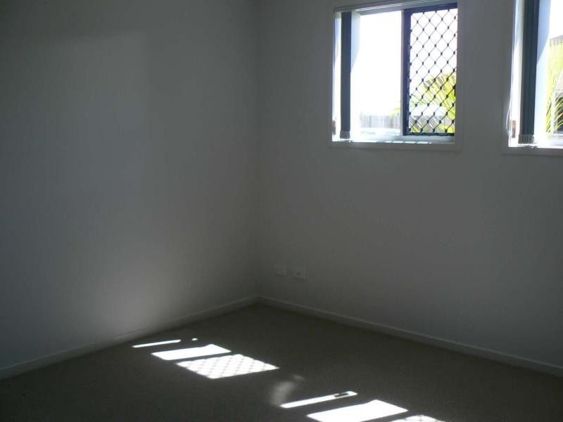 UNIT 6, 1 URRAWEEN RD, Urraween QLD 4655