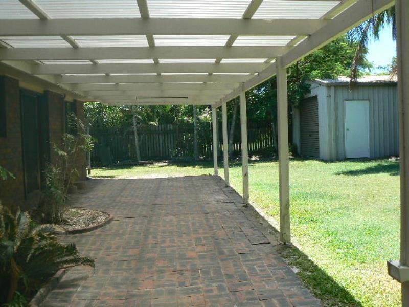 28 Paul Drive, Point Vernon QLD 4655