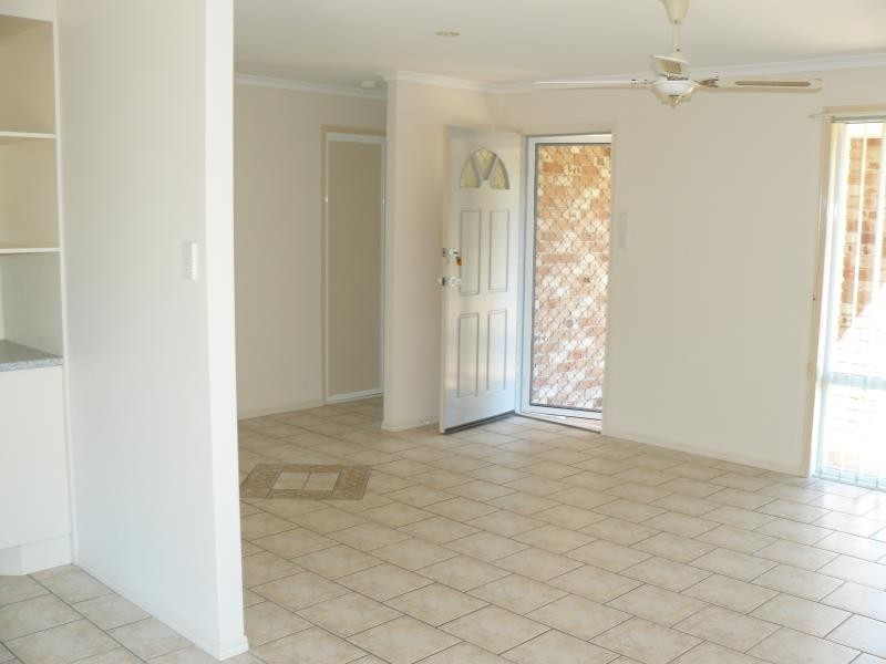 8 Ivybird Court, Torquay QLD 4655