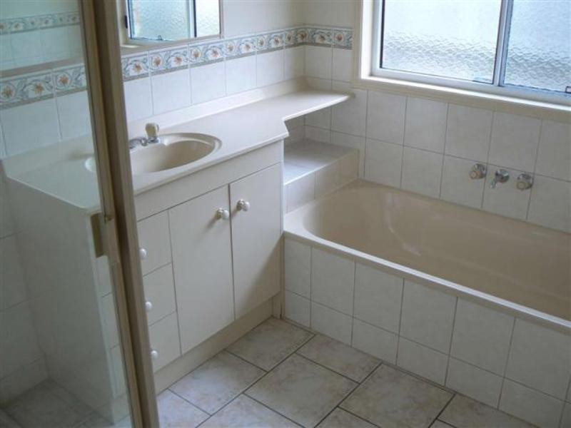 8 Ivybird Court, Torquay QLD 4655 Floorplan