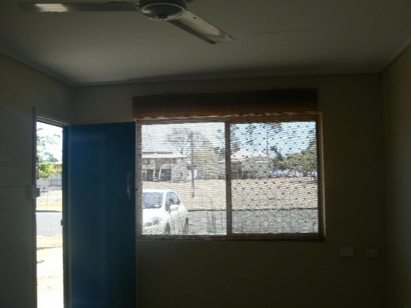 Unit 4/5 McKean Road, Scarness QLD 4655