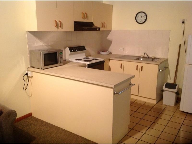 Unit 1/4 Pilot Street, Urangan QLD 4655