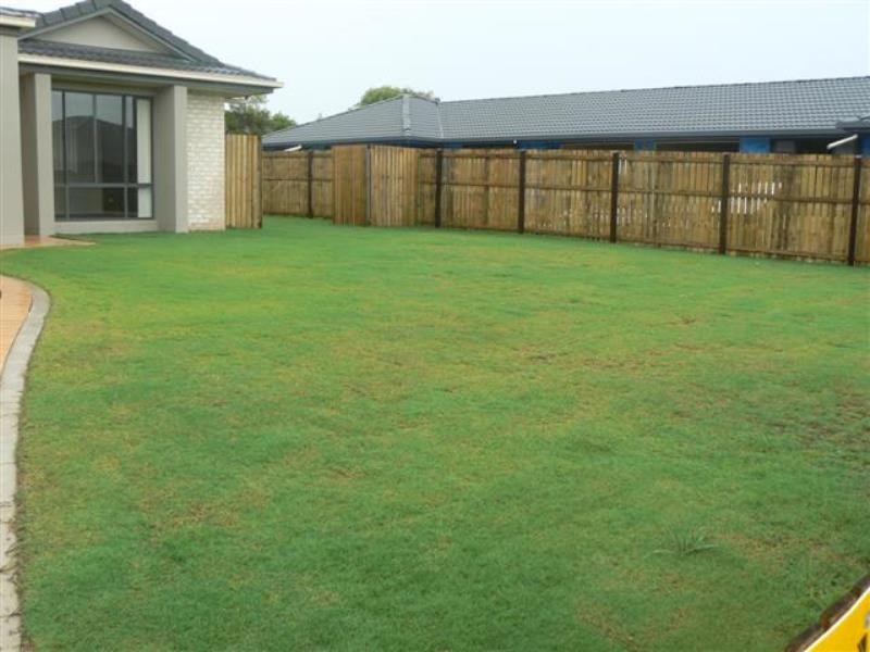 5 Chelsea Court, Urraween QLD 4655