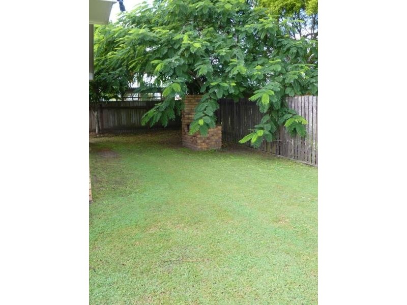 Unit 2, 3 Virginia Court, Scarness QLD 4655