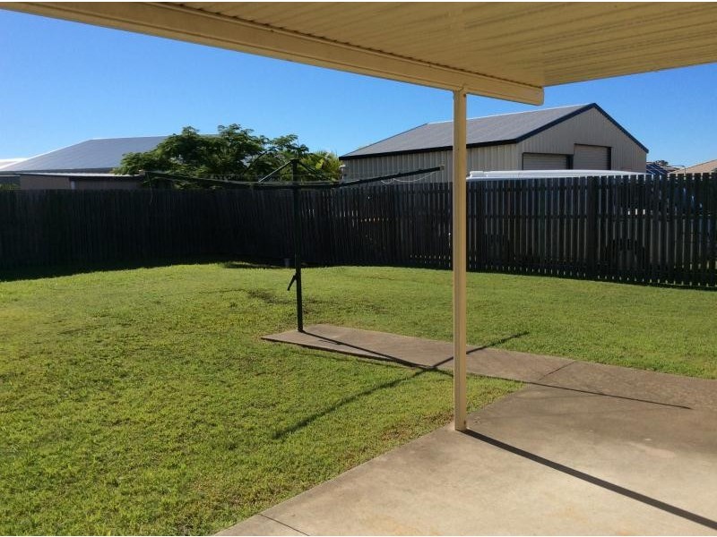 25 Bunya Court Eli Waters, Eli Waters QLD 4655