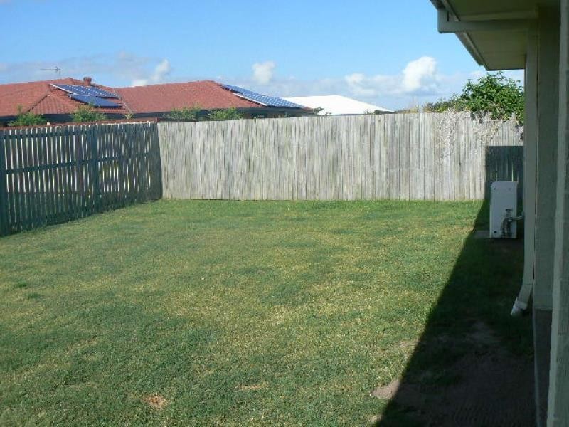 78 Wattle Street, Point Vernon QLD 4655