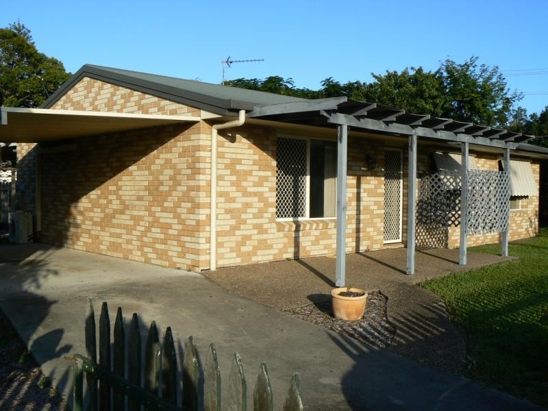 214 Torquay Tce, Torquay QLD 4655