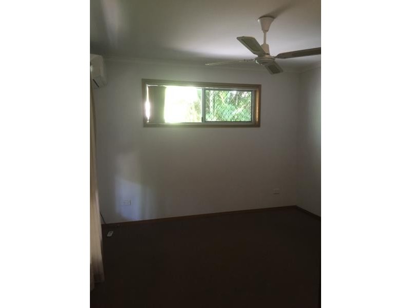 8 Parkway Drive, Scarness QLD 4655