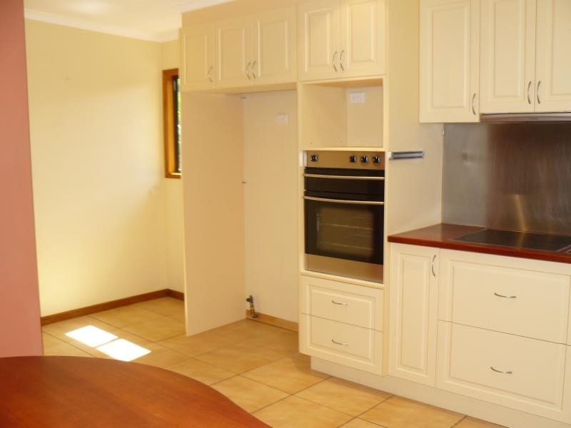 665a Esplanade, Urangan QLD 4655