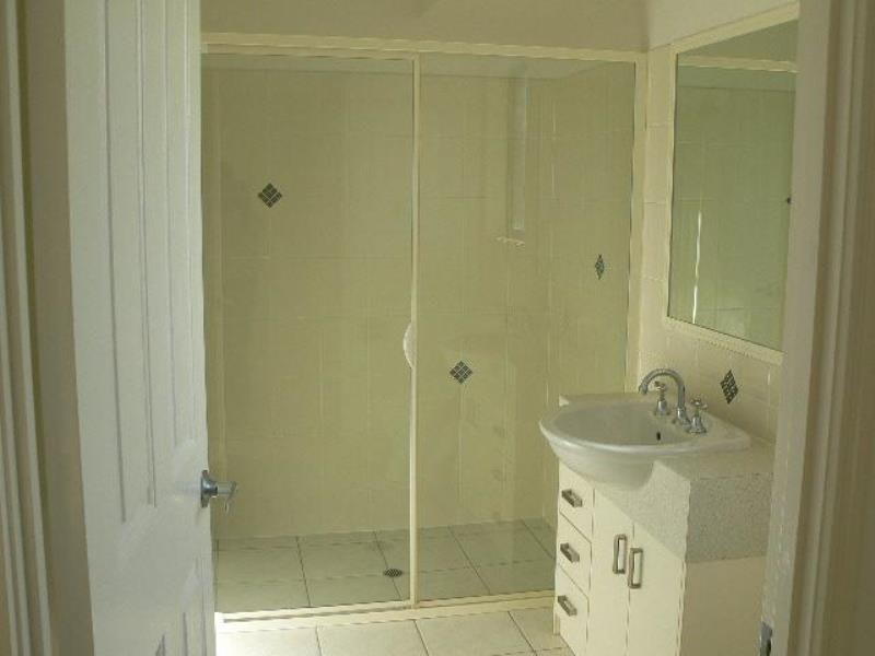 4 Cambridge Way, Urraween QLD 4655