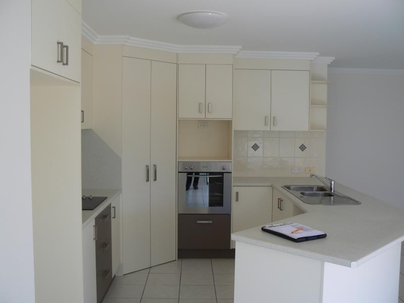 4 Cambridge Way, Urraween QLD 4655