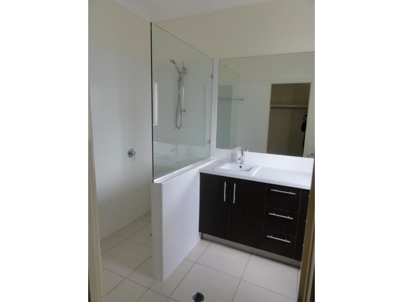 3 Bay Park Road, Wondunna QLD 4655