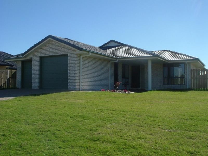 13 Spinnaker Drive, Point Vernon QLD 4655