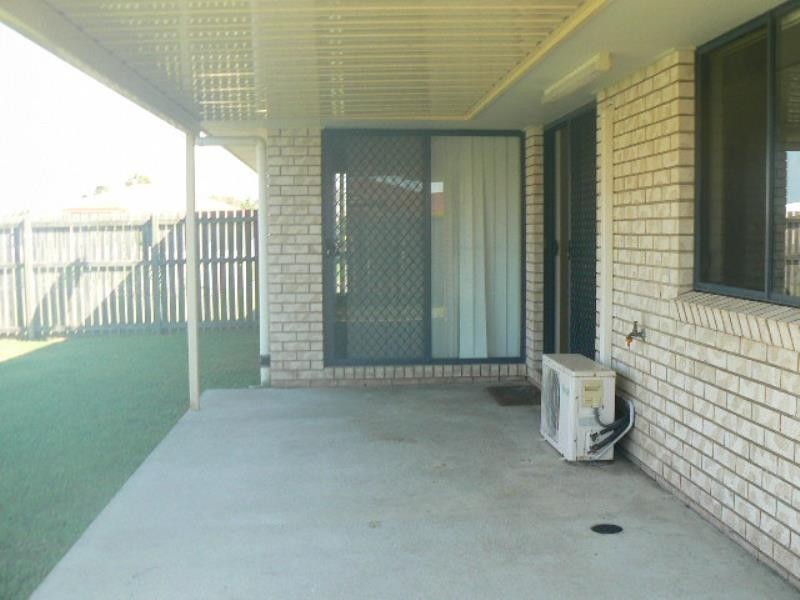 13 Spinnaker Drive, Point Vernon QLD 4655