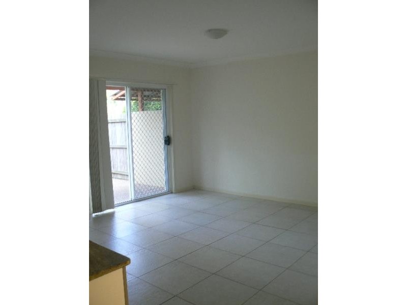 Unit 8/58 Stephensen Stree, Scarness QLD 4655