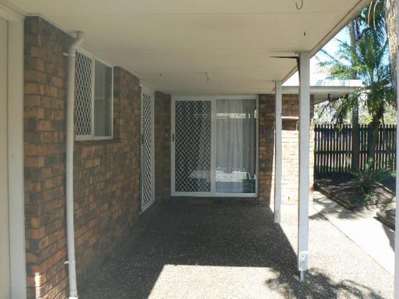 2 Whitaker Close, Urangan QLD 4655