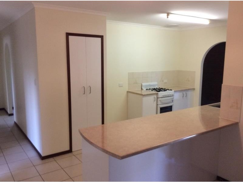 6 Trisha Court, Scarness QLD 4655