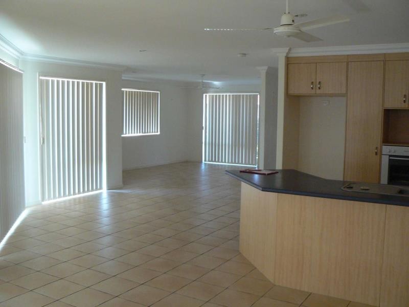 17 Surrey Court, Kawungan QLD 4655