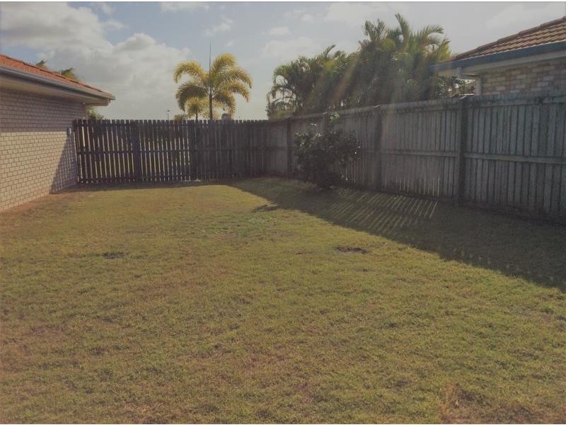 37 Wide Bay Drive, Eli Waters QLD 4655