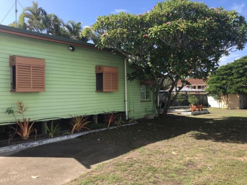 472A Esplanade, Torquay QLD 4655