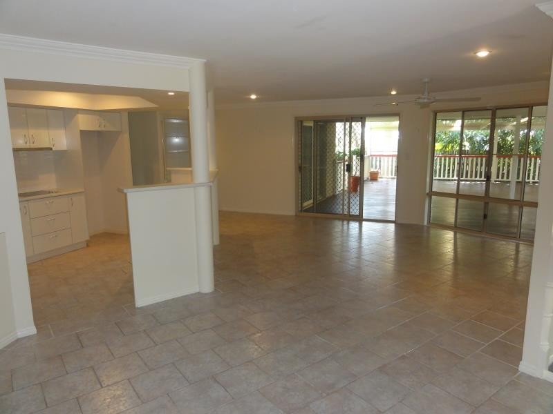 7 Boleyn Place, Torquay QLD 4655