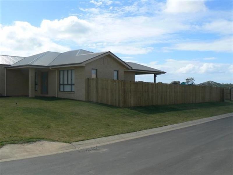 49 Bayswater Drive, Urraween QLD 4655