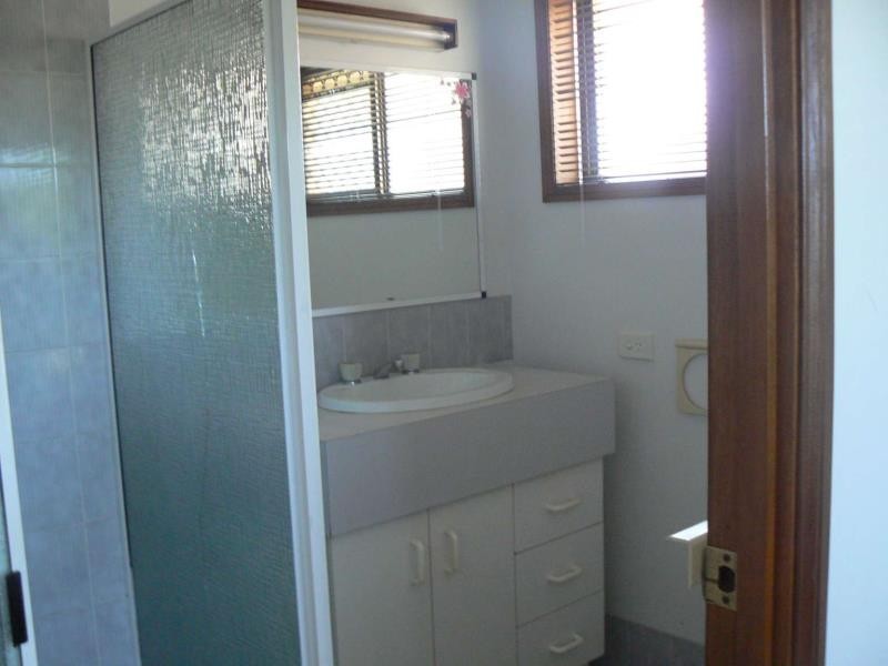 30 South Street, Urangan QLD 4655