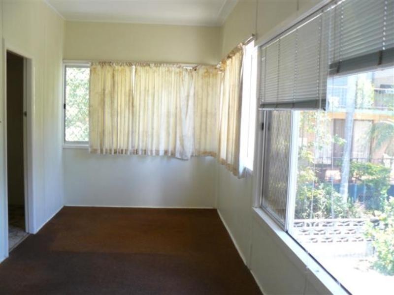 395 Esplanade, Torquay, Scarness QLD 4655