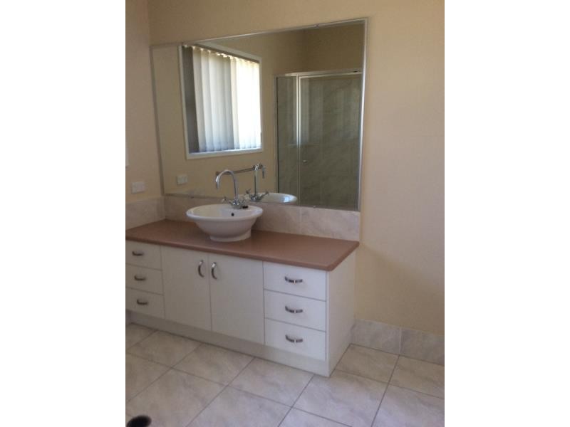 5 Bayley Court, Urraween QLD 4655