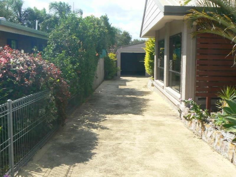 44 Limpus Street, Urangan QLD 4655