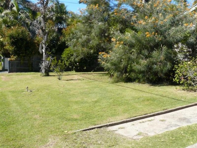 65 Kent Street, Urangan QLD 4655