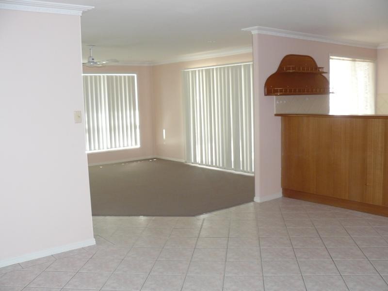102 Honiton Street, Torquay QLD 4655